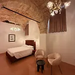 Dimora Santa Chiara Apartamento *
