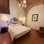 Apartamento Dimora Santa Chiara *