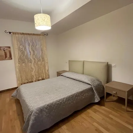 Dimora Santa Chiara Apartment *