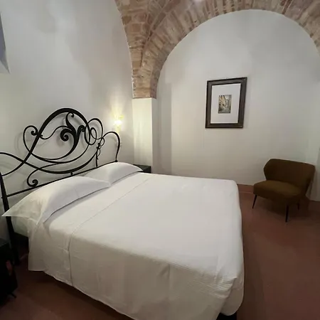 Dimora Santa Chiara Рипатрансоне